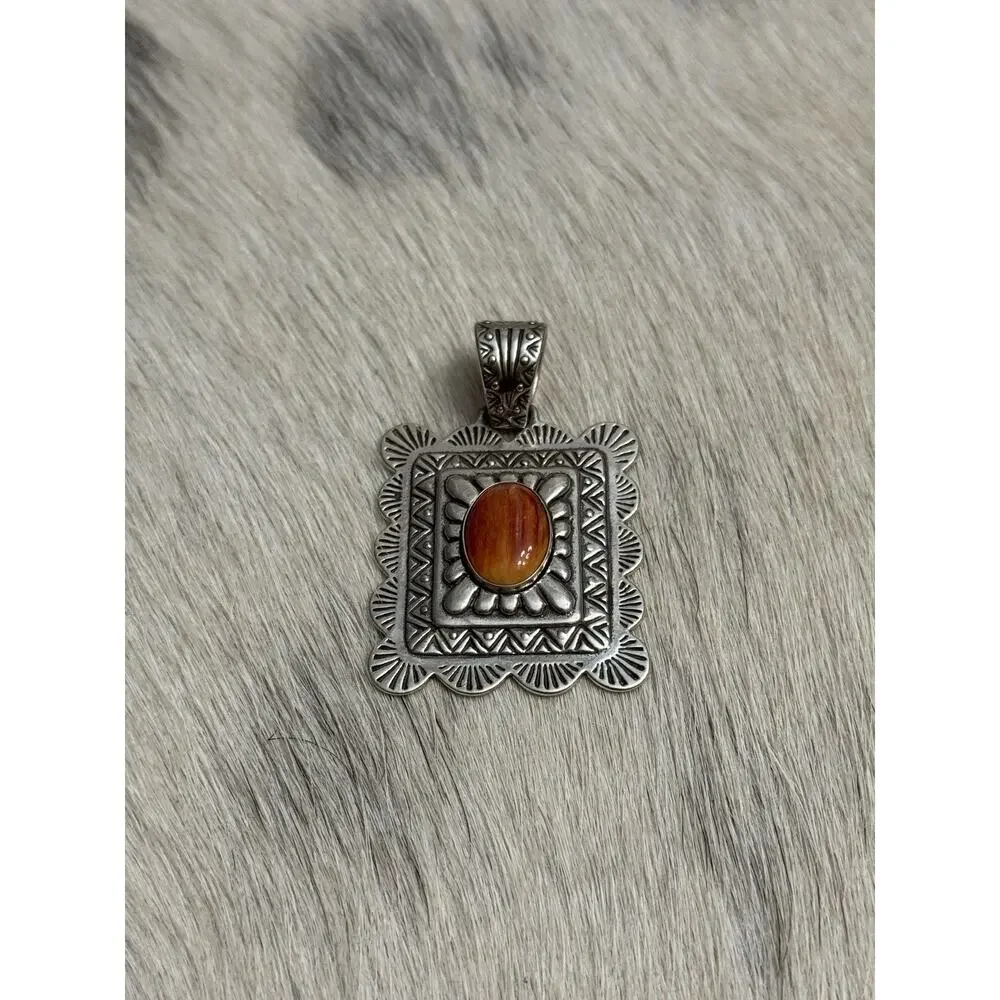 Carolyn Pollack Relios Sterling Silver Orange Spiny Oyster Concho Stamp Pendant - Picture 8 of 9
